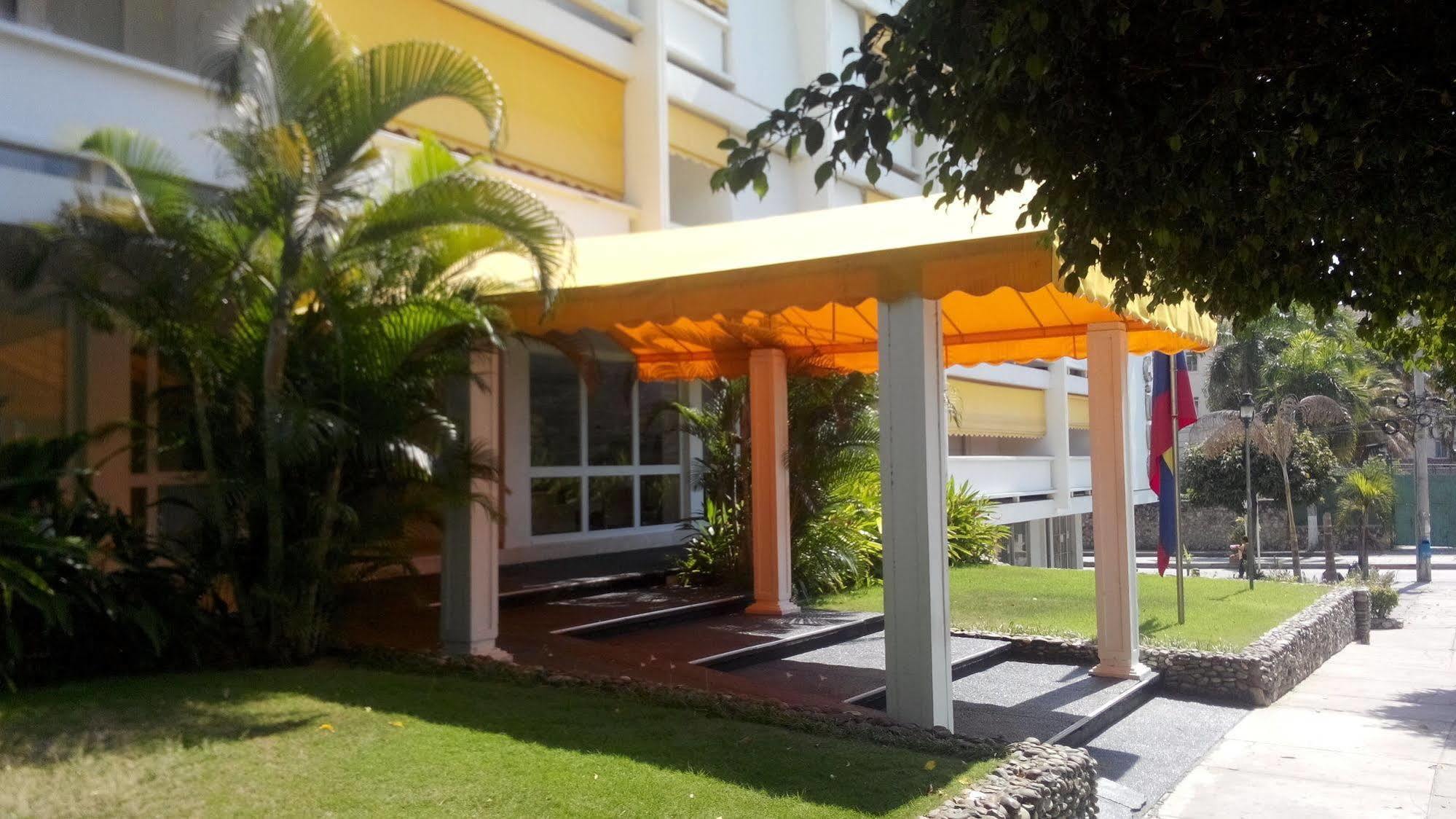 Vallclaire Suites Barranquilla  Esterno foto